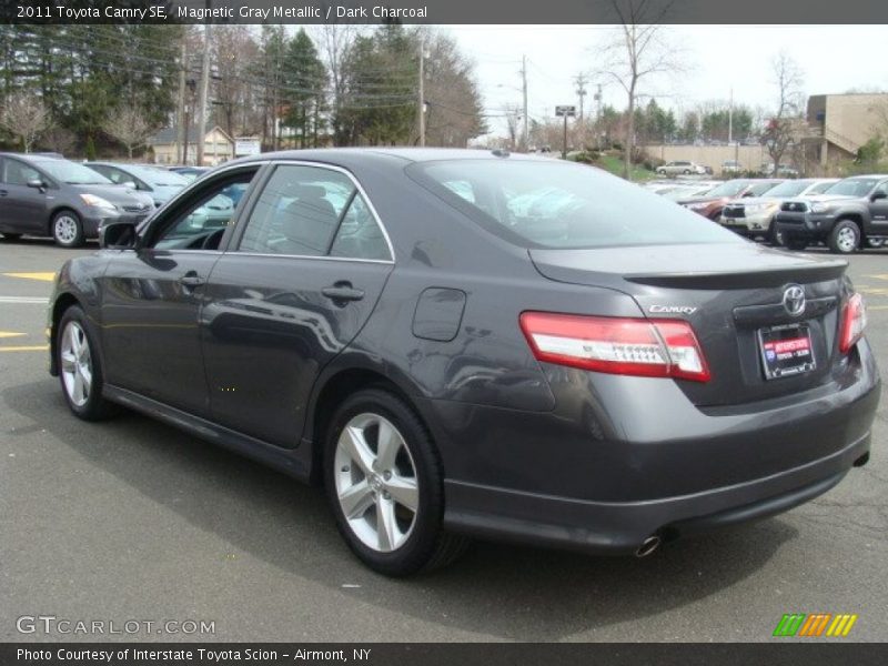 Magnetic Gray Metallic / Dark Charcoal 2011 Toyota Camry SE