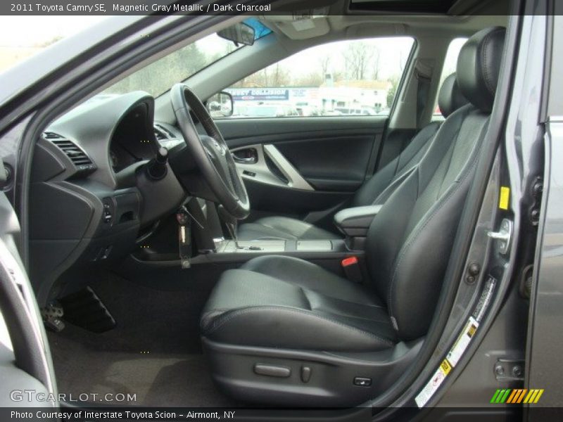 Magnetic Gray Metallic / Dark Charcoal 2011 Toyota Camry SE