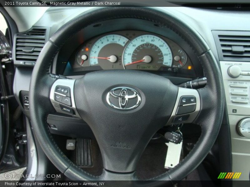 Magnetic Gray Metallic / Dark Charcoal 2011 Toyota Camry SE