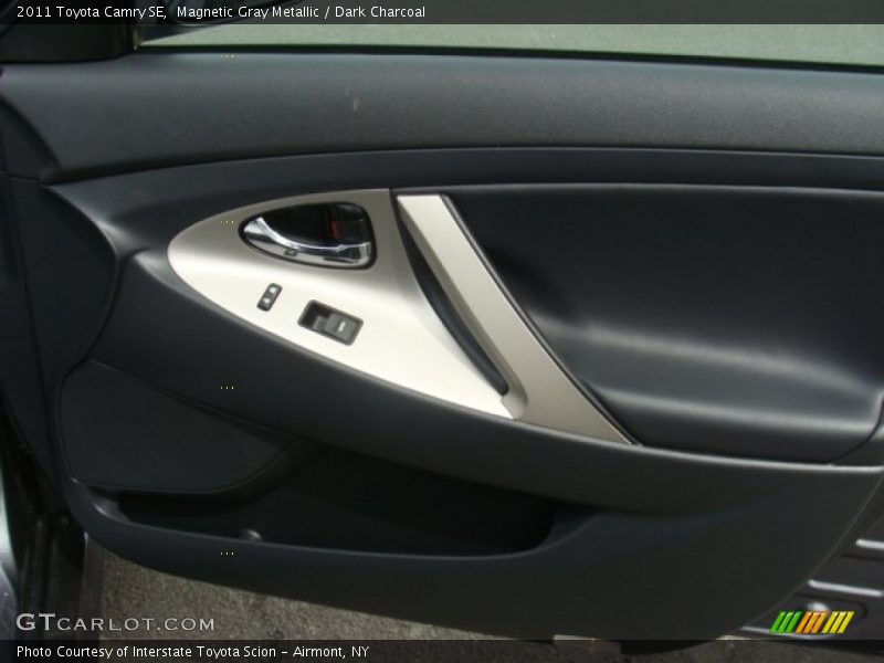 Magnetic Gray Metallic / Dark Charcoal 2011 Toyota Camry SE
