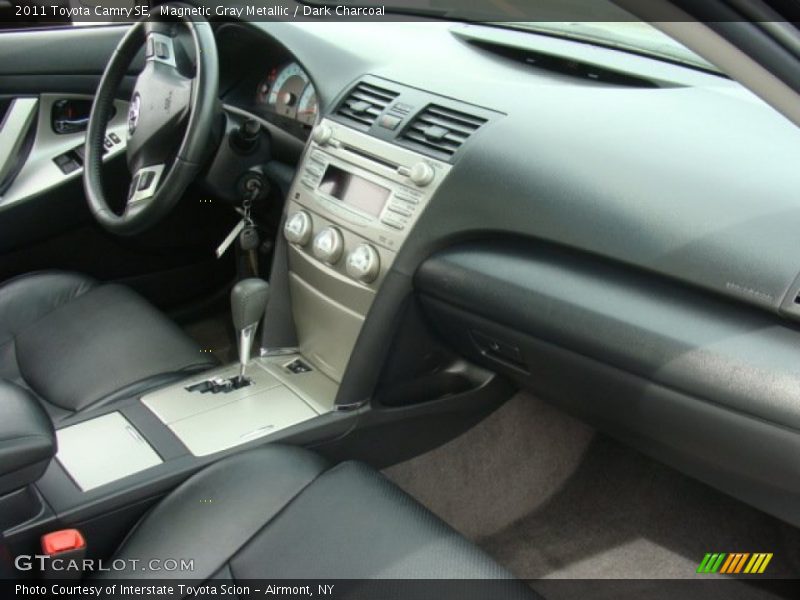 Magnetic Gray Metallic / Dark Charcoal 2011 Toyota Camry SE