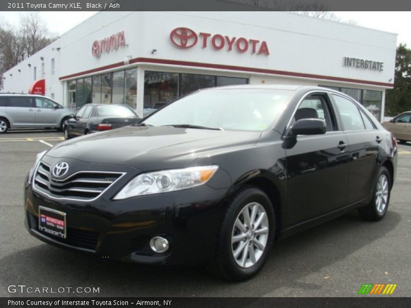 Black / Ash 2011 Toyota Camry XLE