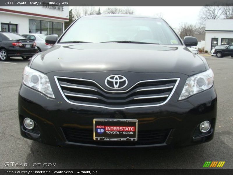 Black / Ash 2011 Toyota Camry XLE