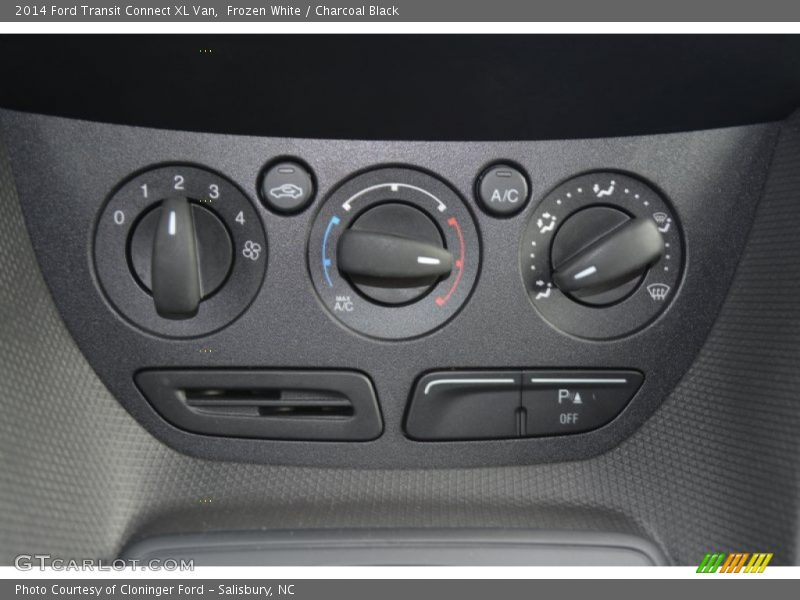 Frozen White / Charcoal Black 2014 Ford Transit Connect XL Van