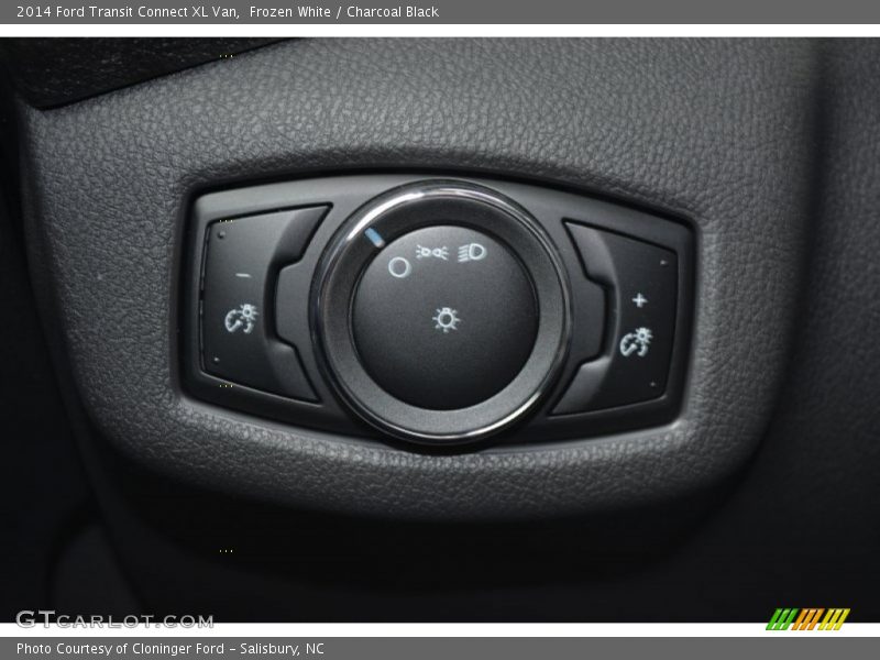 Frozen White / Charcoal Black 2014 Ford Transit Connect XL Van