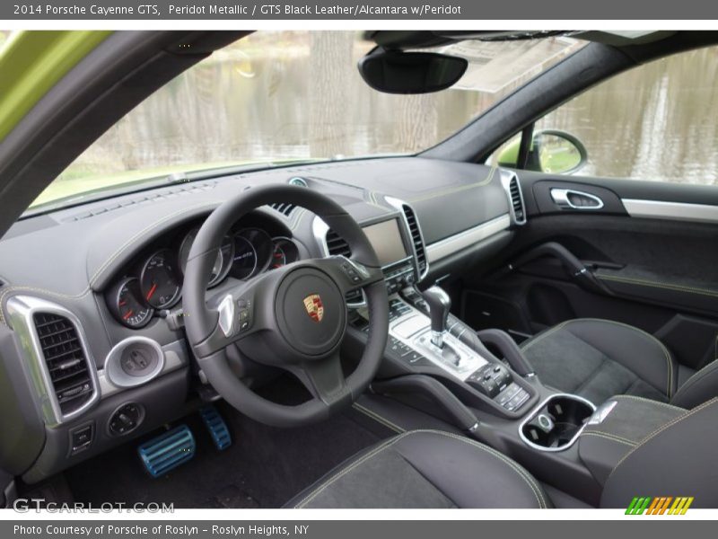  2014 Cayenne GTS GTS Black Leather/Alcantara w/Peridot Interior