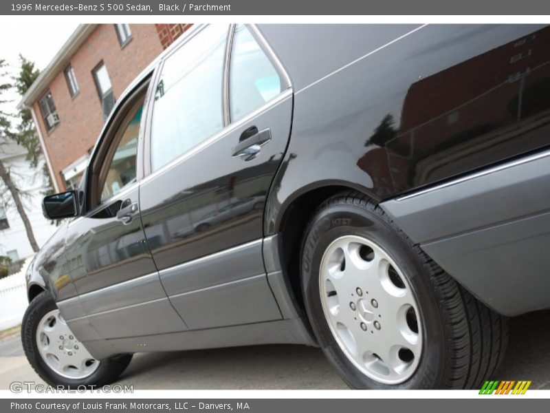 Black / Parchment 1996 Mercedes-Benz S 500 Sedan