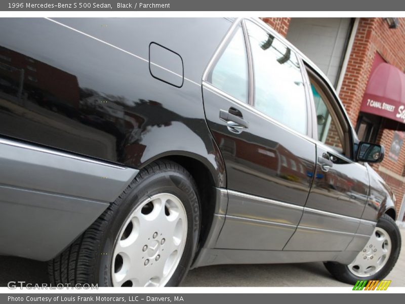 Black / Parchment 1996 Mercedes-Benz S 500 Sedan