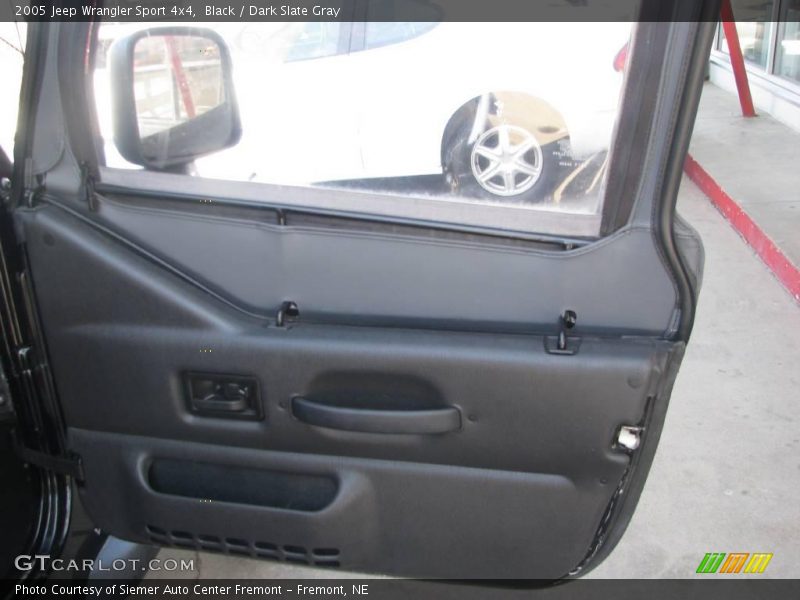 Black / Dark Slate Gray 2005 Jeep Wrangler Sport 4x4