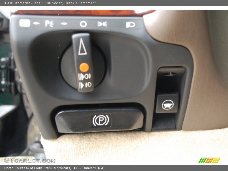 Black / Parchment 1996 Mercedes-Benz S 500 Sedan