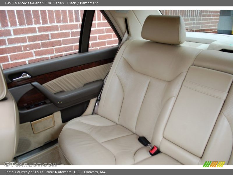 Black / Parchment 1996 Mercedes-Benz S 500 Sedan