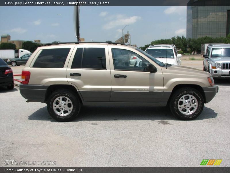 Champagne Pearl / Camel 1999 Jeep Grand Cherokee Laredo