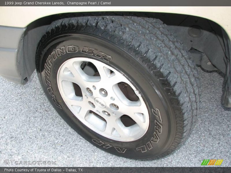 Champagne Pearl / Camel 1999 Jeep Grand Cherokee Laredo