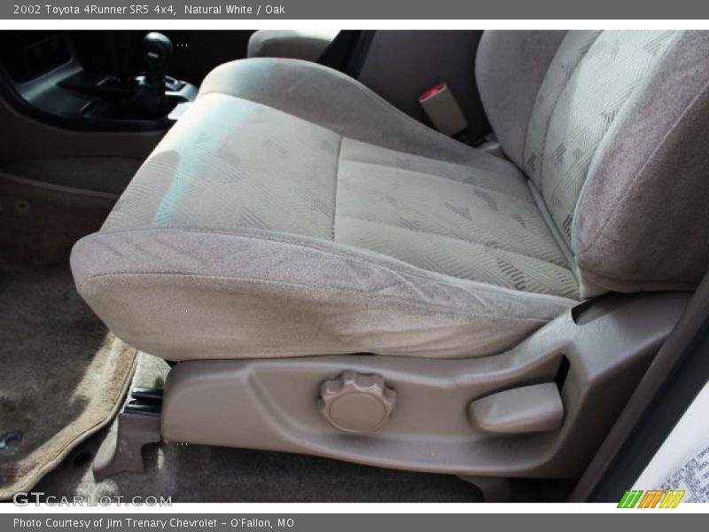 Natural White / Oak 2002 Toyota 4Runner SR5 4x4