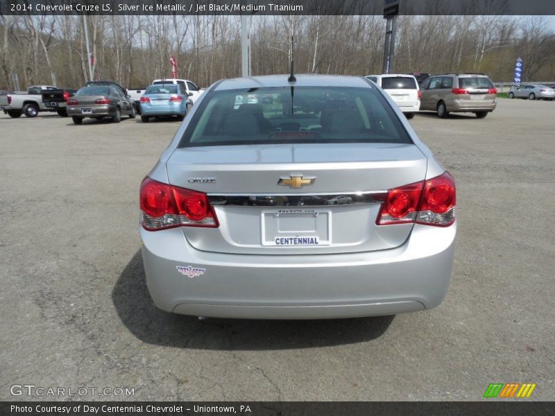 Silver Ice Metallic / Jet Black/Medium Titanium 2014 Chevrolet Cruze LS