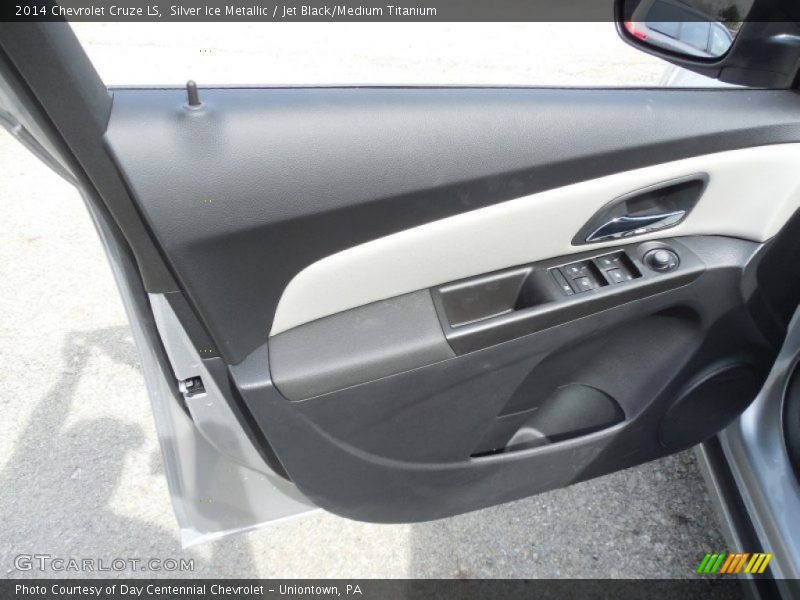 Silver Ice Metallic / Jet Black/Medium Titanium 2014 Chevrolet Cruze LS