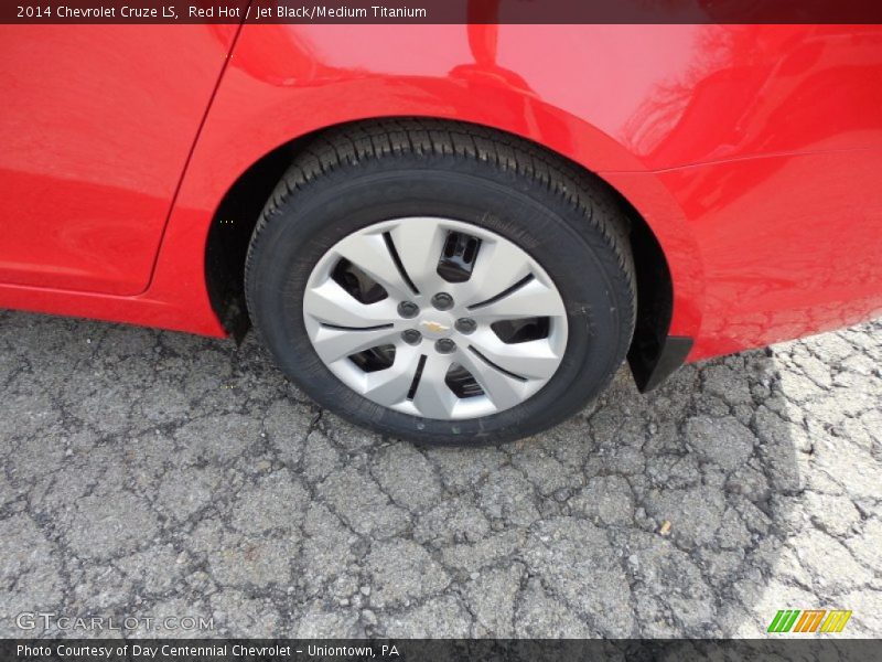 Red Hot / Jet Black/Medium Titanium 2014 Chevrolet Cruze LS