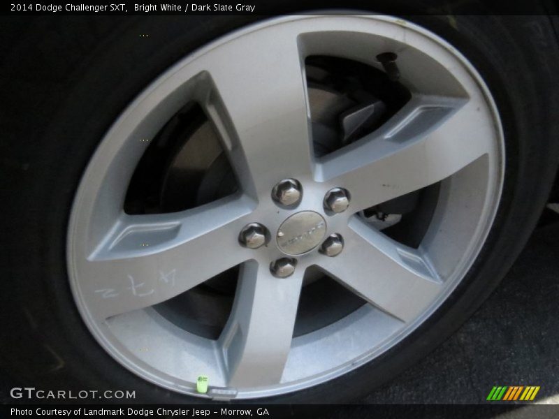 Bright White / Dark Slate Gray 2014 Dodge Challenger SXT