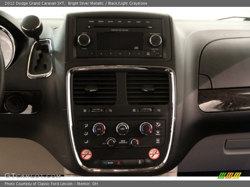 Bright Silver Metallic / Black/Light Graystone 2012 Dodge Grand Caravan SXT