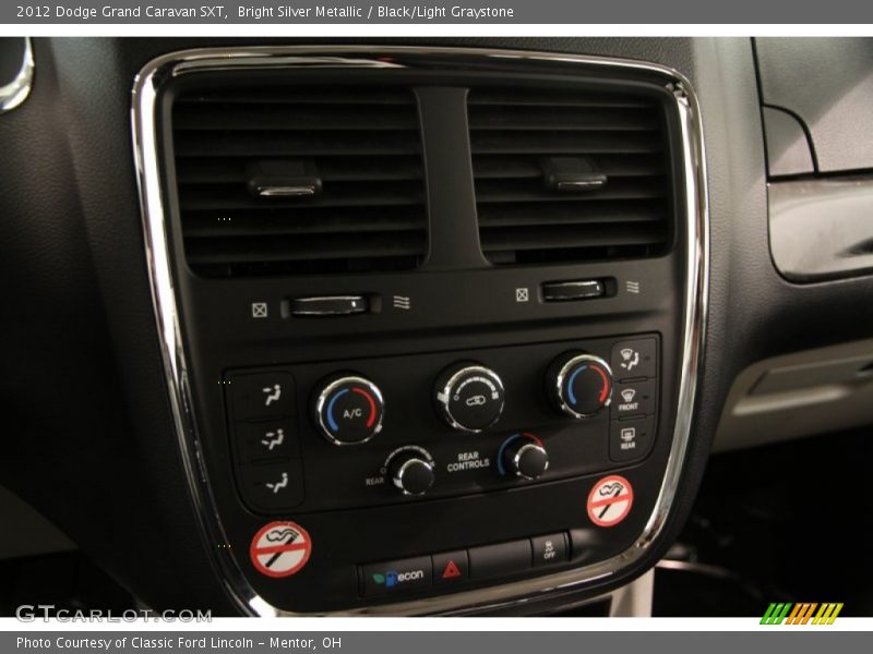 Bright Silver Metallic / Black/Light Graystone 2012 Dodge Grand Caravan SXT