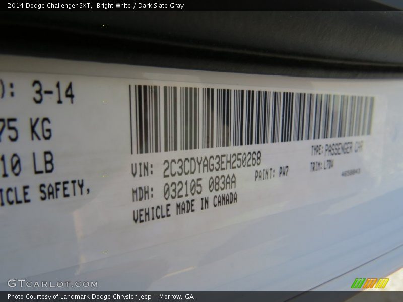 Bright White / Dark Slate Gray 2014 Dodge Challenger SXT