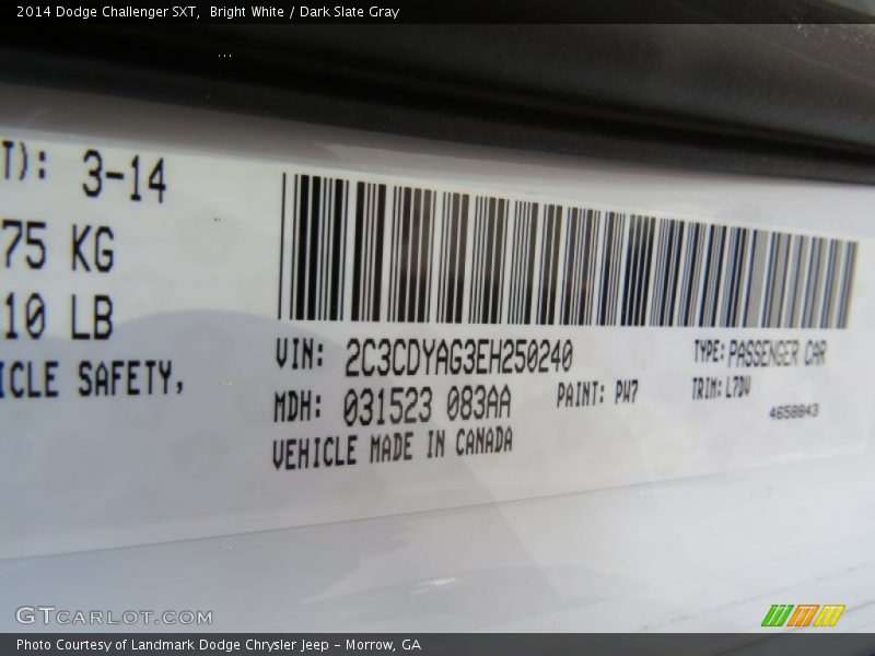 Bright White / Dark Slate Gray 2014 Dodge Challenger SXT