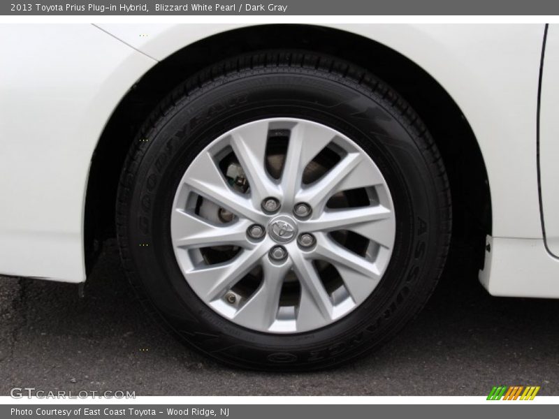 Blizzard White Pearl / Dark Gray 2013 Toyota Prius Plug-in Hybrid