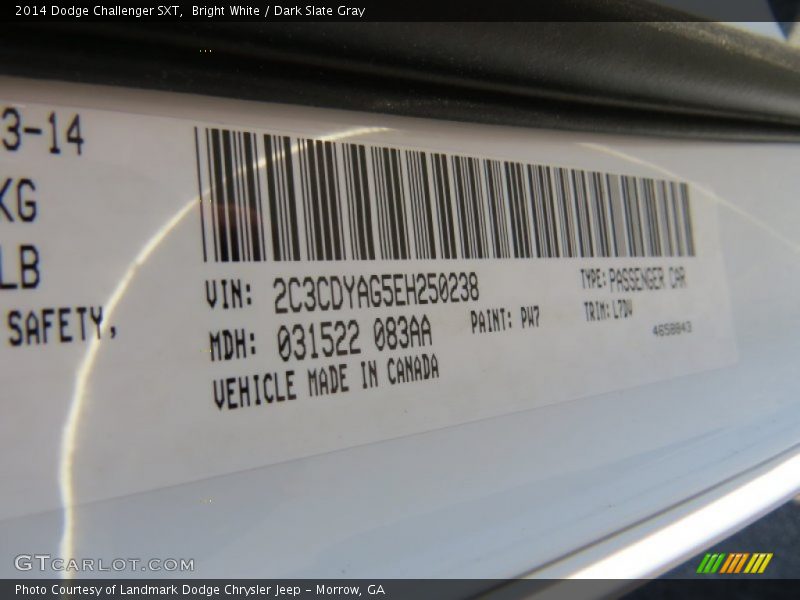 Bright White / Dark Slate Gray 2014 Dodge Challenger SXT