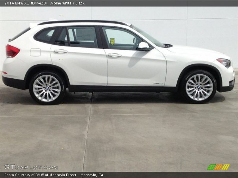 Alpine White / Black 2014 BMW X1 sDrive28i