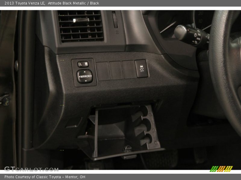 Attitude Black Metallic / Black 2013 Toyota Venza LE