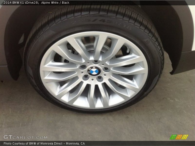 Alpine White / Black 2014 BMW X1 sDrive28i