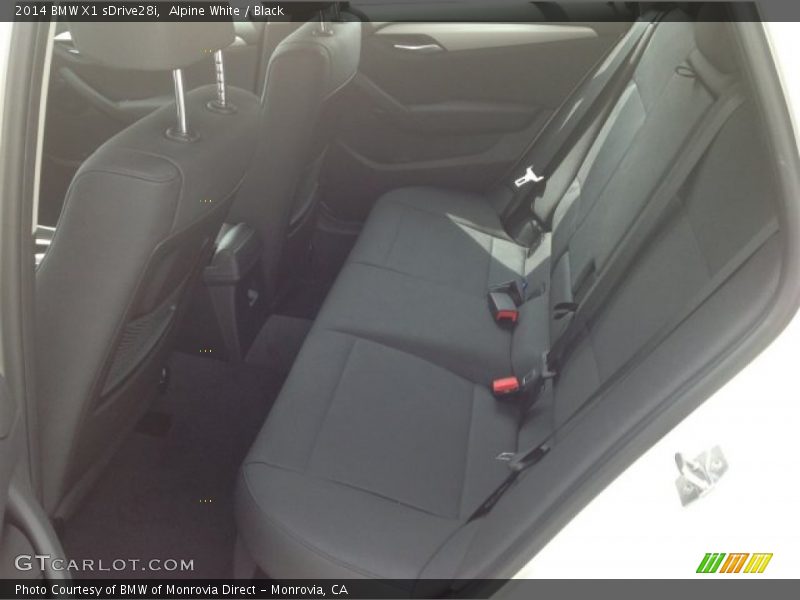 Alpine White / Black 2014 BMW X1 sDrive28i