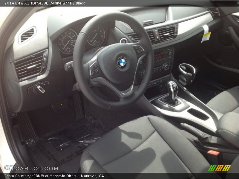 Alpine White / Black 2014 BMW X1 sDrive28i