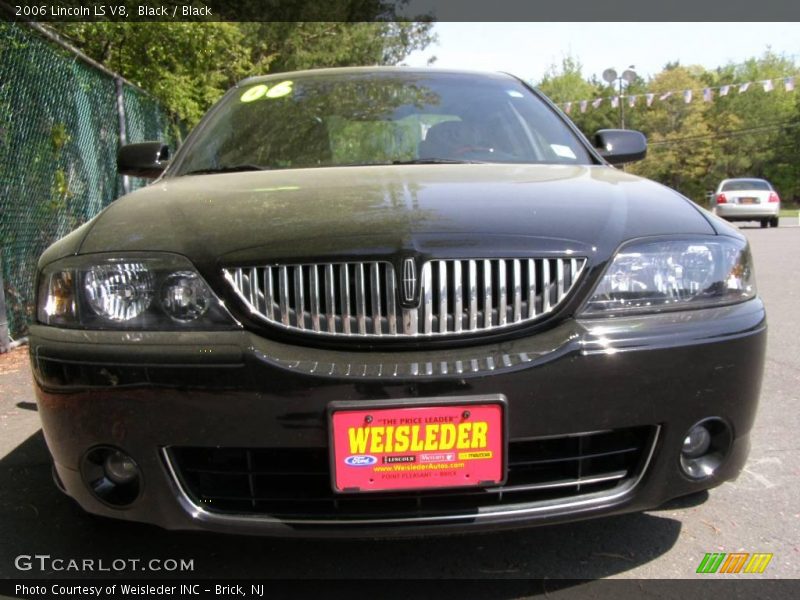 Black / Black 2006 Lincoln LS V8