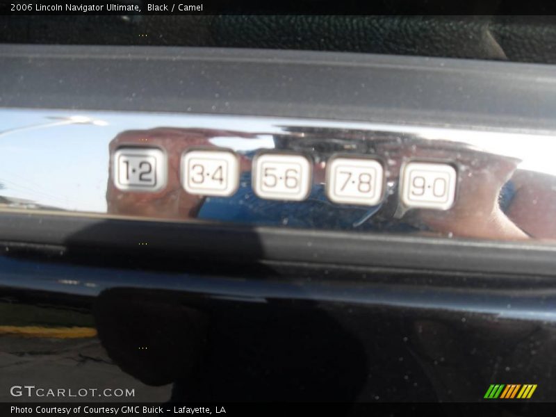 Black / Camel 2006 Lincoln Navigator Ultimate