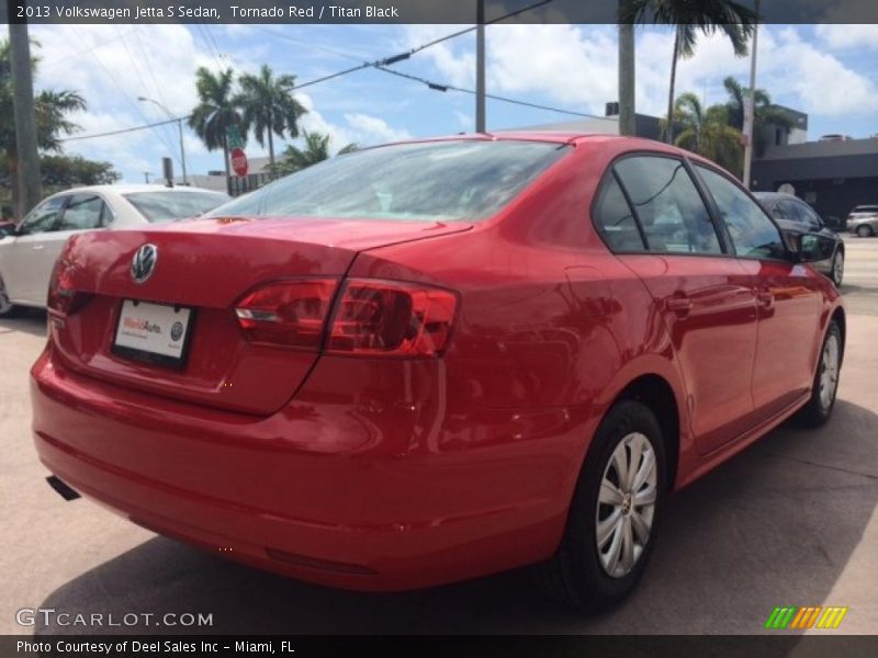 Tornado Red / Titan Black 2013 Volkswagen Jetta S Sedan
