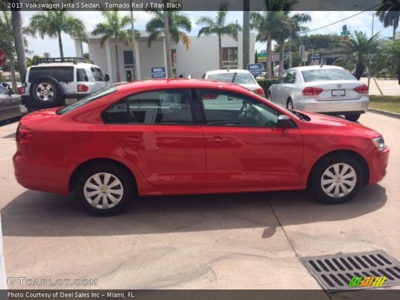 Tornado Red / Titan Black 2013 Volkswagen Jetta S Sedan