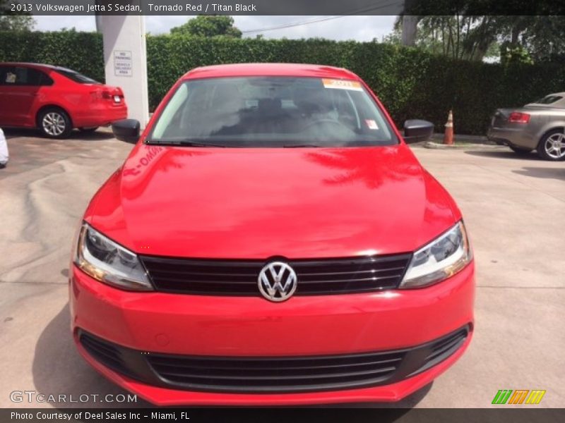 Tornado Red / Titan Black 2013 Volkswagen Jetta S Sedan