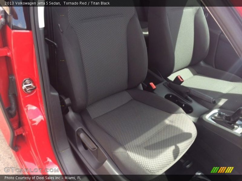 Tornado Red / Titan Black 2013 Volkswagen Jetta S Sedan