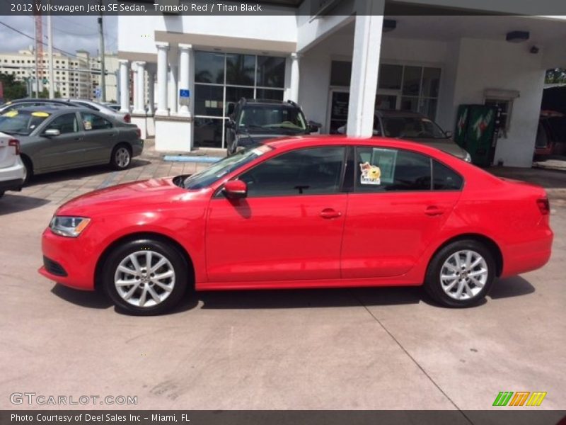 Tornado Red / Titan Black 2012 Volkswagen Jetta SE Sedan