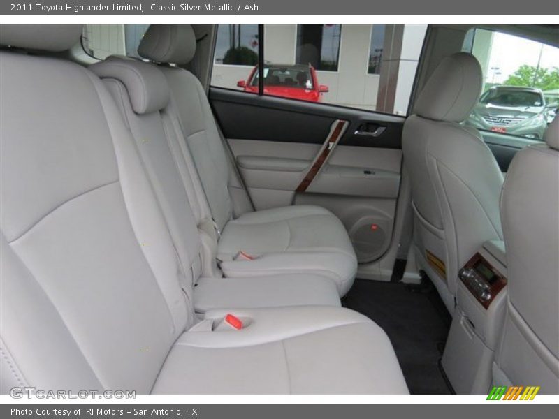 Classic Silver Metallic / Ash 2011 Toyota Highlander Limited