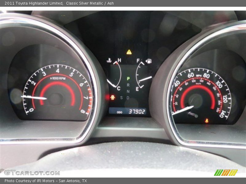 Classic Silver Metallic / Ash 2011 Toyota Highlander Limited