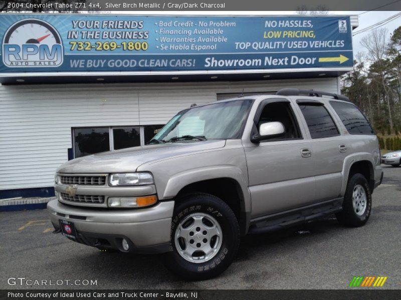Silver Birch Metallic / Gray/Dark Charcoal 2004 Chevrolet Tahoe Z71 4x4