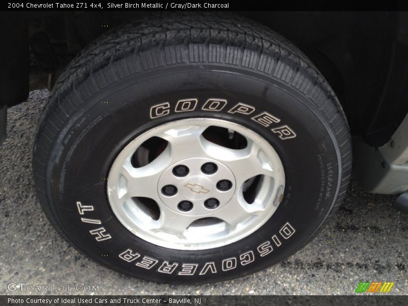 Silver Birch Metallic / Gray/Dark Charcoal 2004 Chevrolet Tahoe Z71 4x4