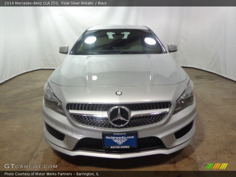 Polar Silver Metallic / Black 2014 Mercedes-Benz CLA 250