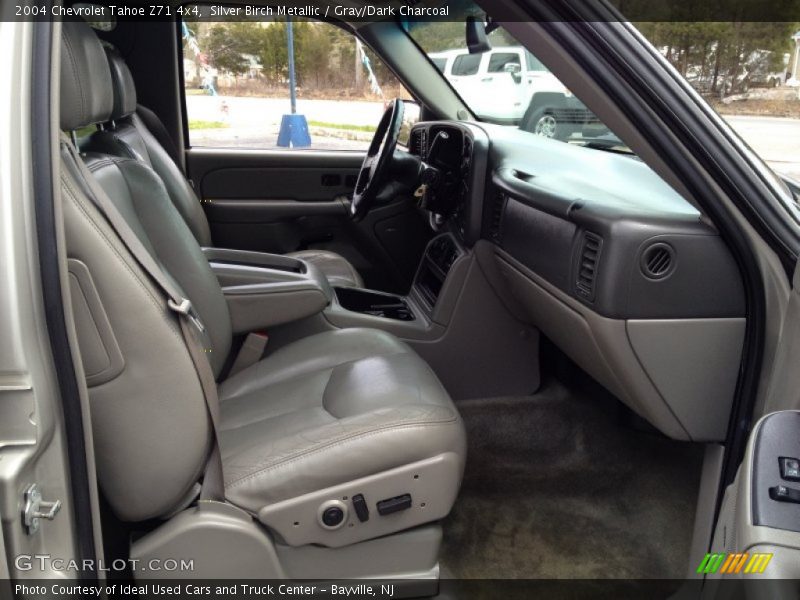 Silver Birch Metallic / Gray/Dark Charcoal 2004 Chevrolet Tahoe Z71 4x4