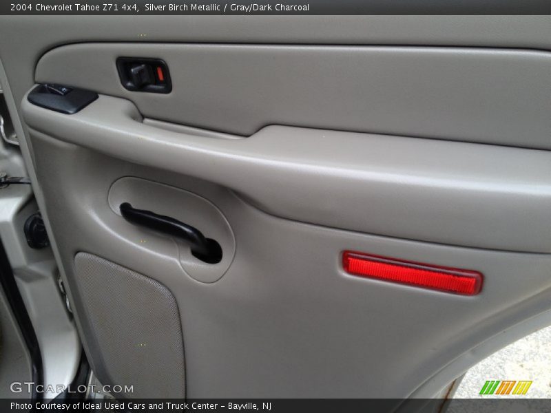 Silver Birch Metallic / Gray/Dark Charcoal 2004 Chevrolet Tahoe Z71 4x4
