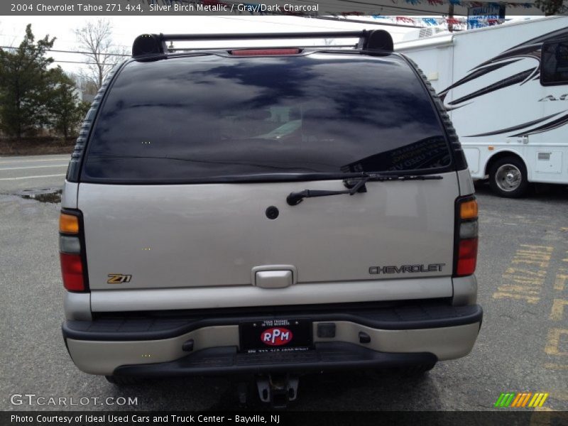 Silver Birch Metallic / Gray/Dark Charcoal 2004 Chevrolet Tahoe Z71 4x4