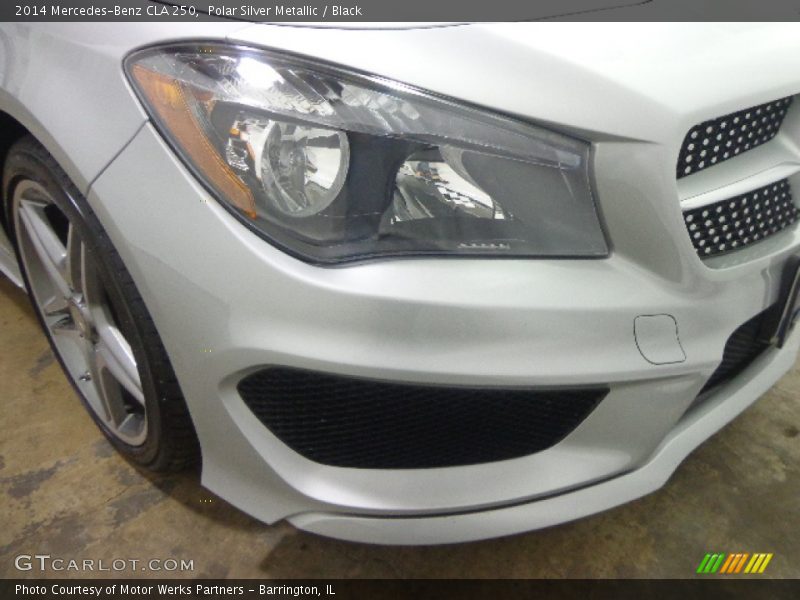 Polar Silver Metallic / Black 2014 Mercedes-Benz CLA 250