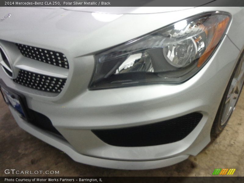 Polar Silver Metallic / Black 2014 Mercedes-Benz CLA 250